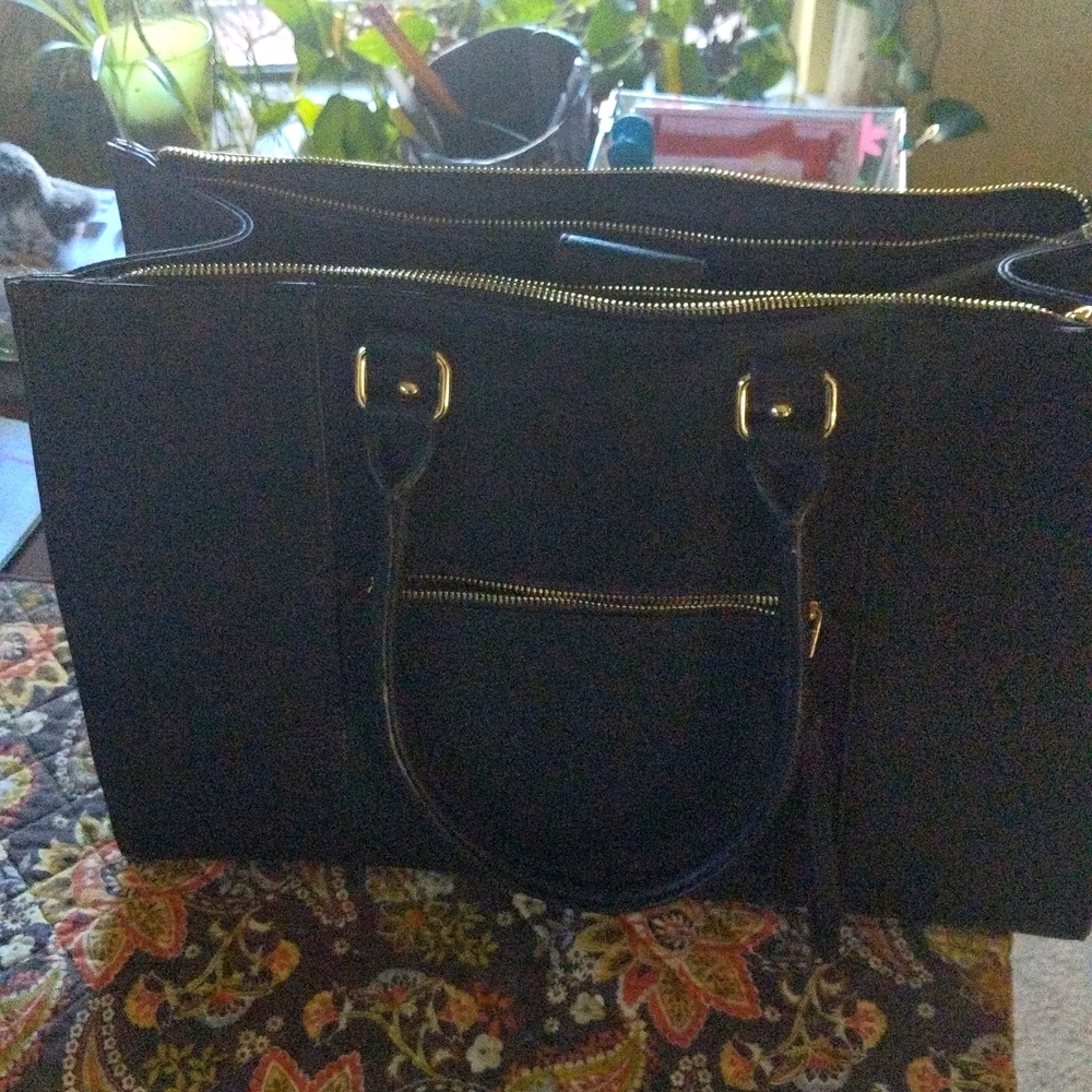 Black, classy, oversized bag